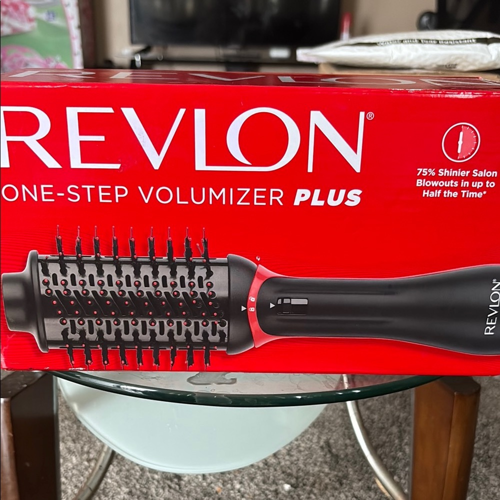 Revlon One-Step Volumizer Plus Hair Dryer Brush